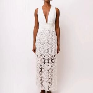 ASOS x Amylynn Floral Crochet Lace Halter Maxi Dress NWT - 6
